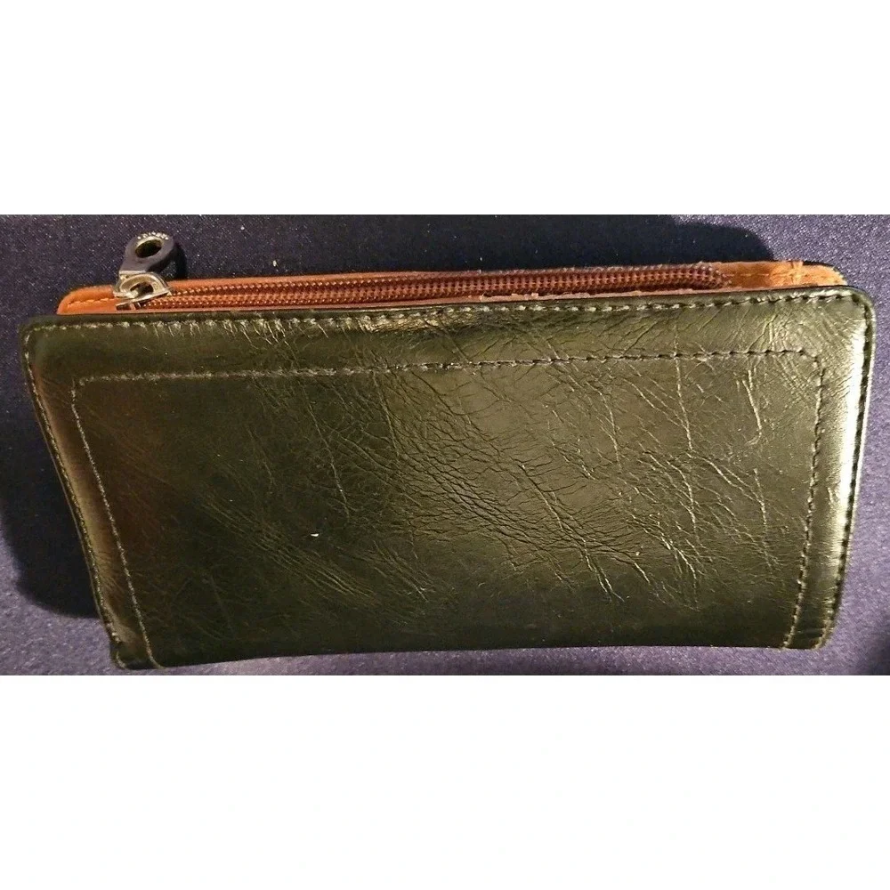 Beautiful Black Wallet w/13 places for C/C and ID's, Coin purse/ pocket for cash